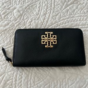 Tory Burch Britten Zip-Up Wallet